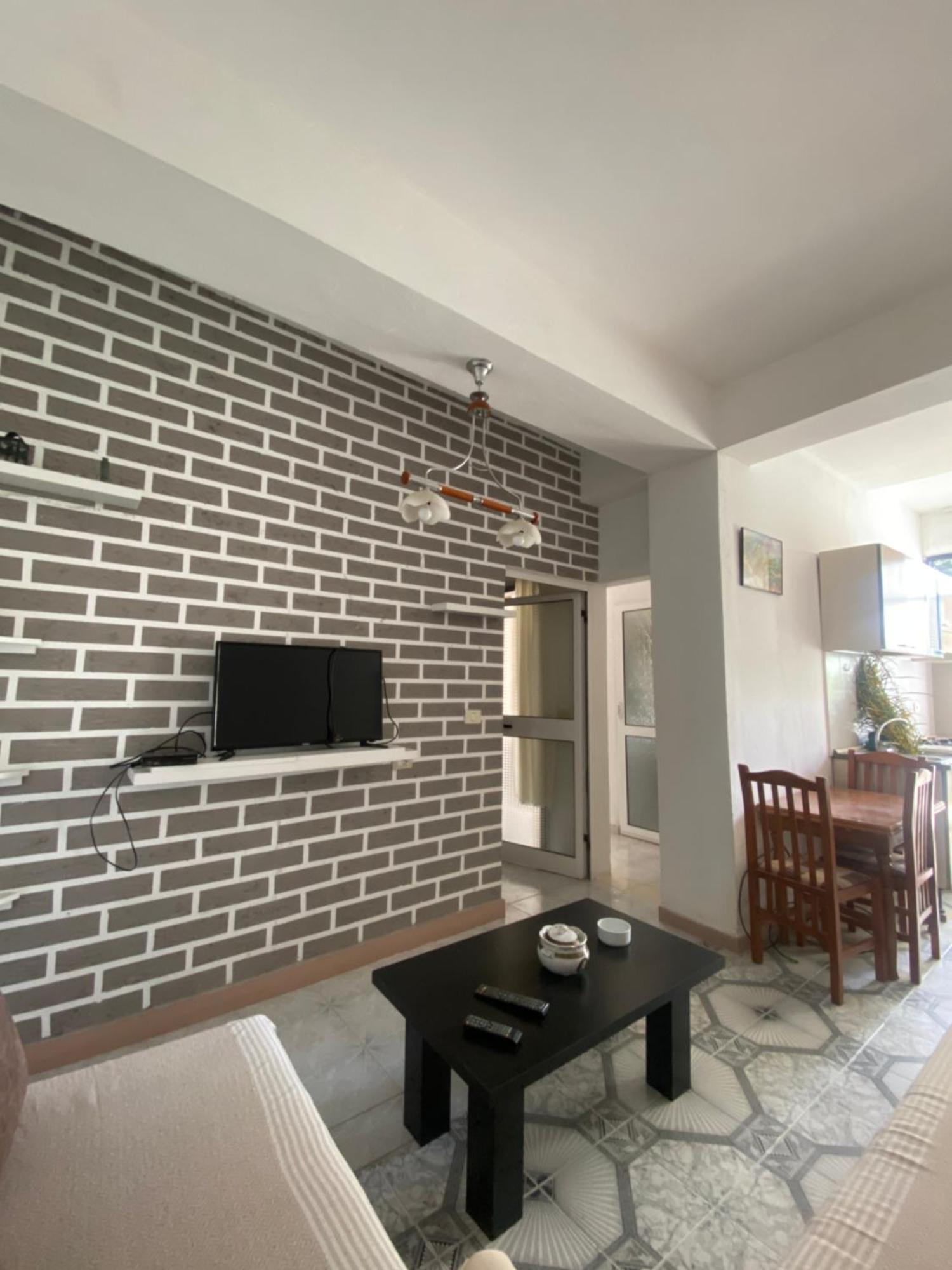 Lovely 2-Bedroom With Greenery View Δυρράχιο Εξωτερικό φωτογραφία